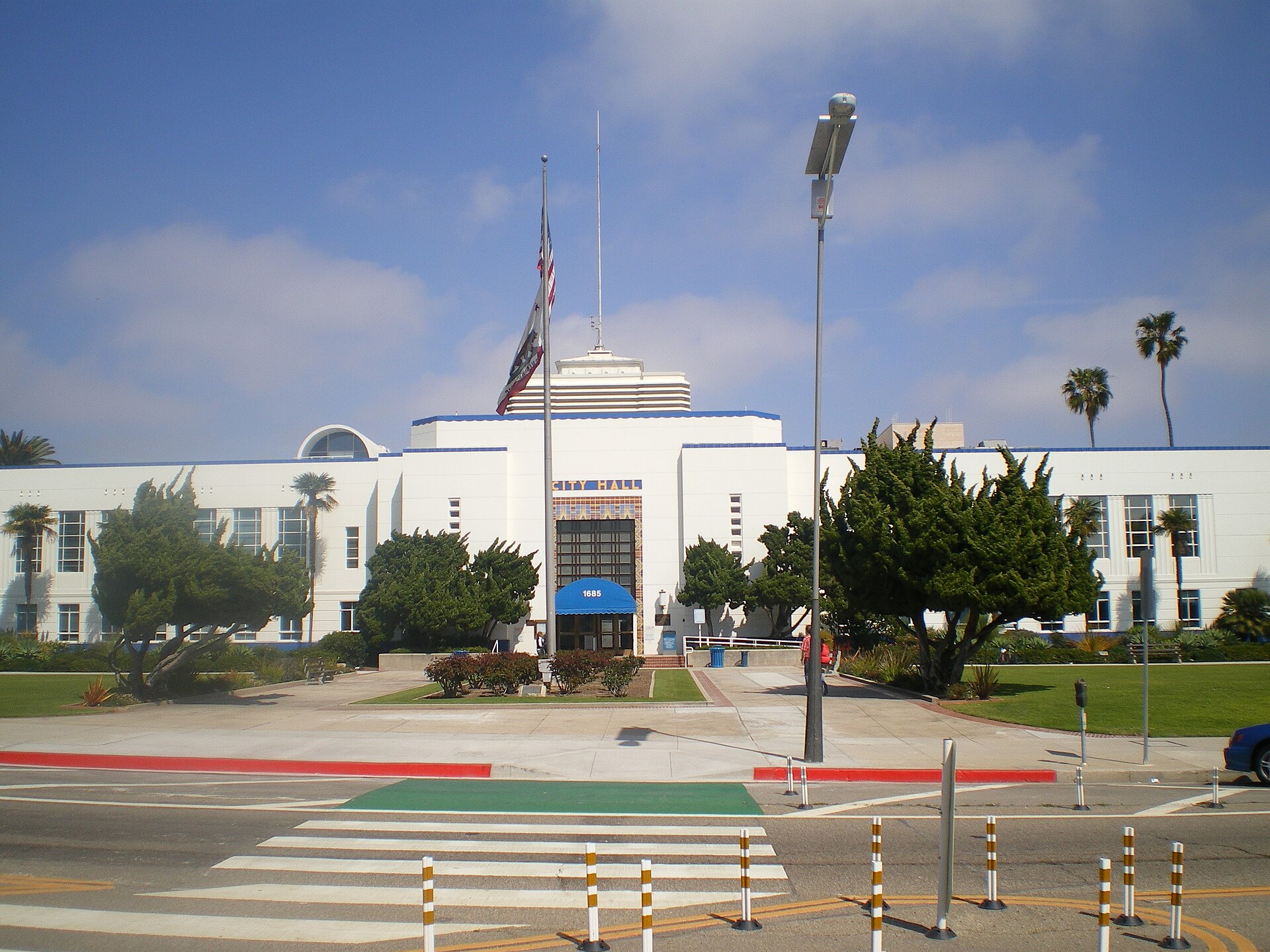 Santa Monica City Hall, a 1938 Streamline Moderne building at 1685 Main Street
